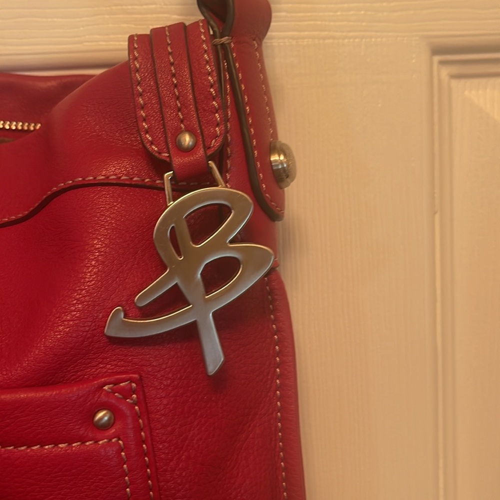 B. Makowsky Leather Bag